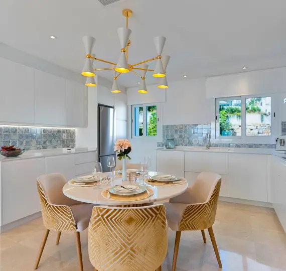 Sale of penthouse duplex in El Paraiso