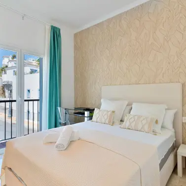 Sale of penthouse duplex in El Paraiso