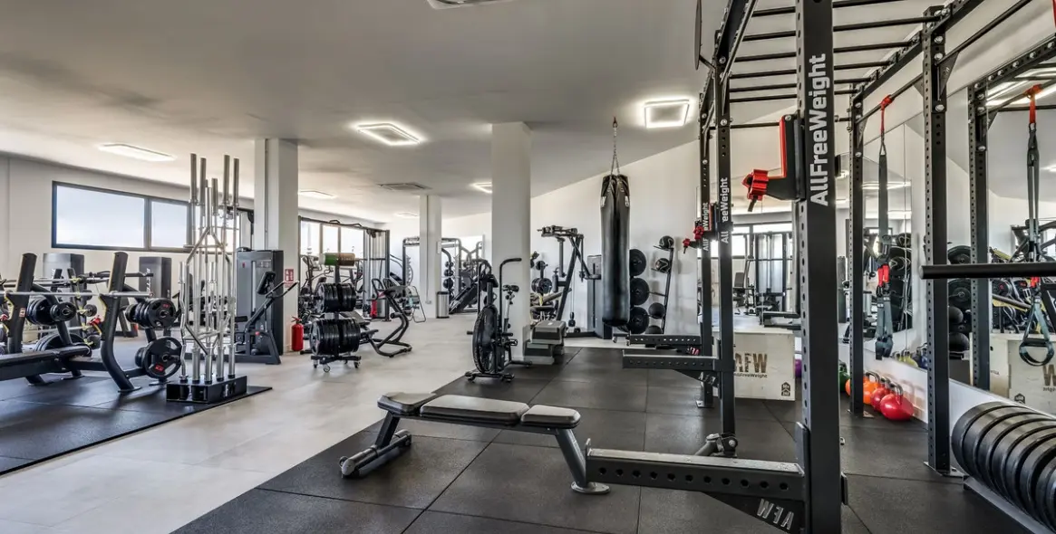 Venta de ático dúplex en El Paraiso 24