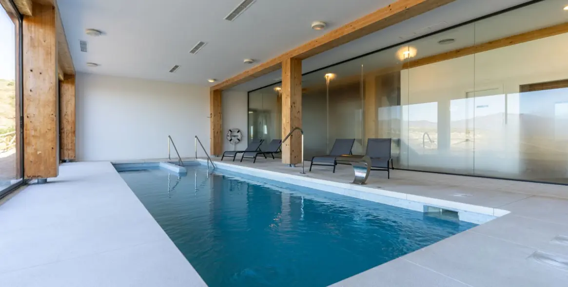 Venta de ático dúplex en El Paraiso 28