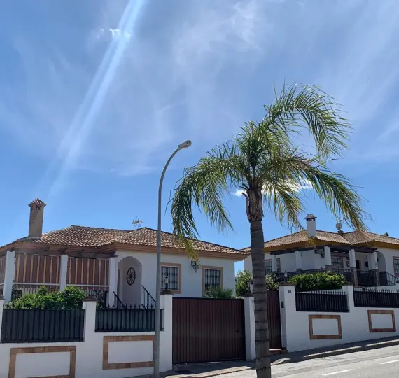 Sale of detached villa in Alhaurín de la Torre