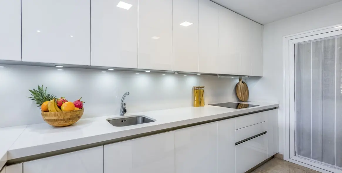 Sale of ground floor apartment in Nueva Andalucía 10