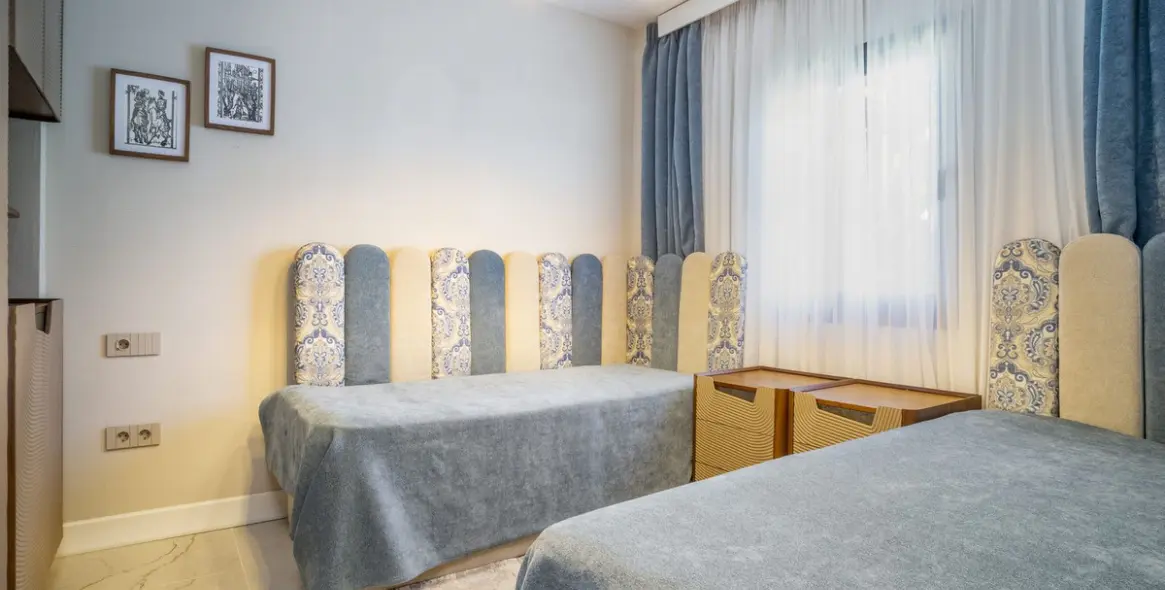 Продажа апартаментов на первом этаже в Nueva Andalucía 27