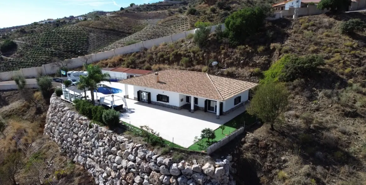 Sale of detached villa in Costa del Sol East 1
