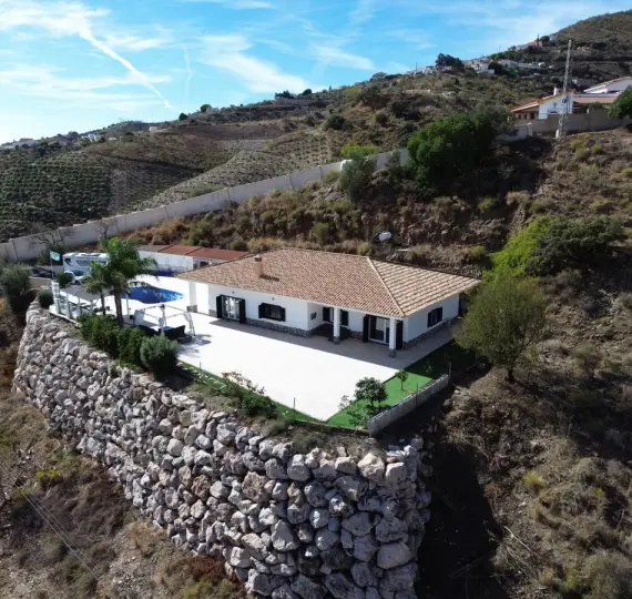 Detached villa R5220292
