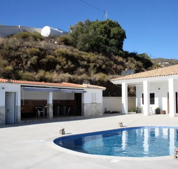 Detached villa R5220292