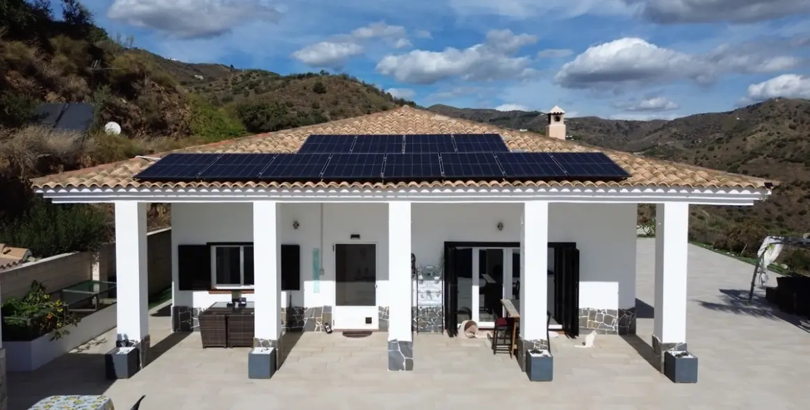 Sale of detached villa in Costa del Sol East 3