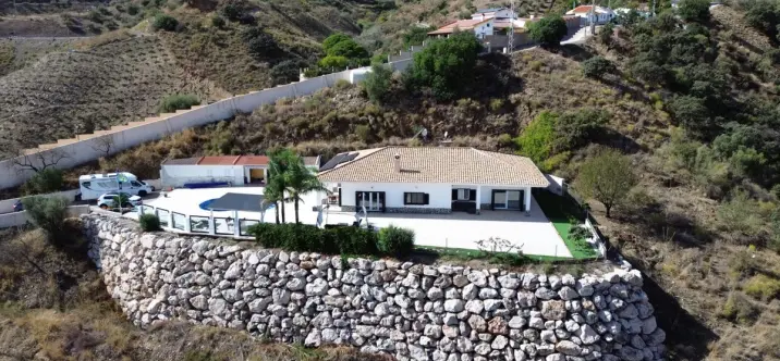 Detached villa R5220292 4