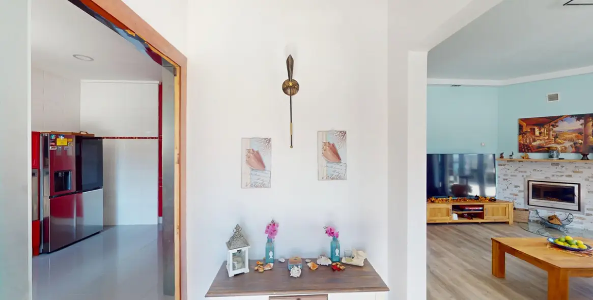 Sale of detached villa in Costa del Sol East 9