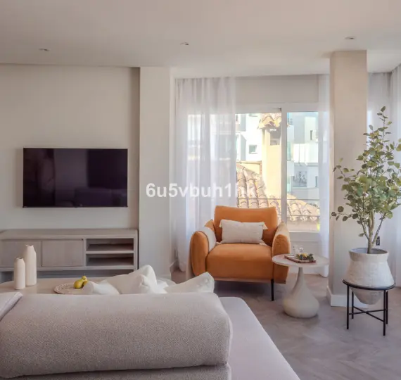 Middle floor apartment R5211460