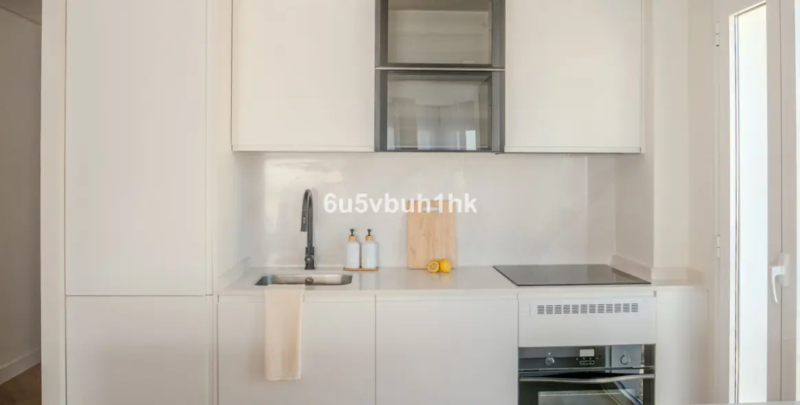 Sale of middle floor apartment in Estepona (district Estepona) 6