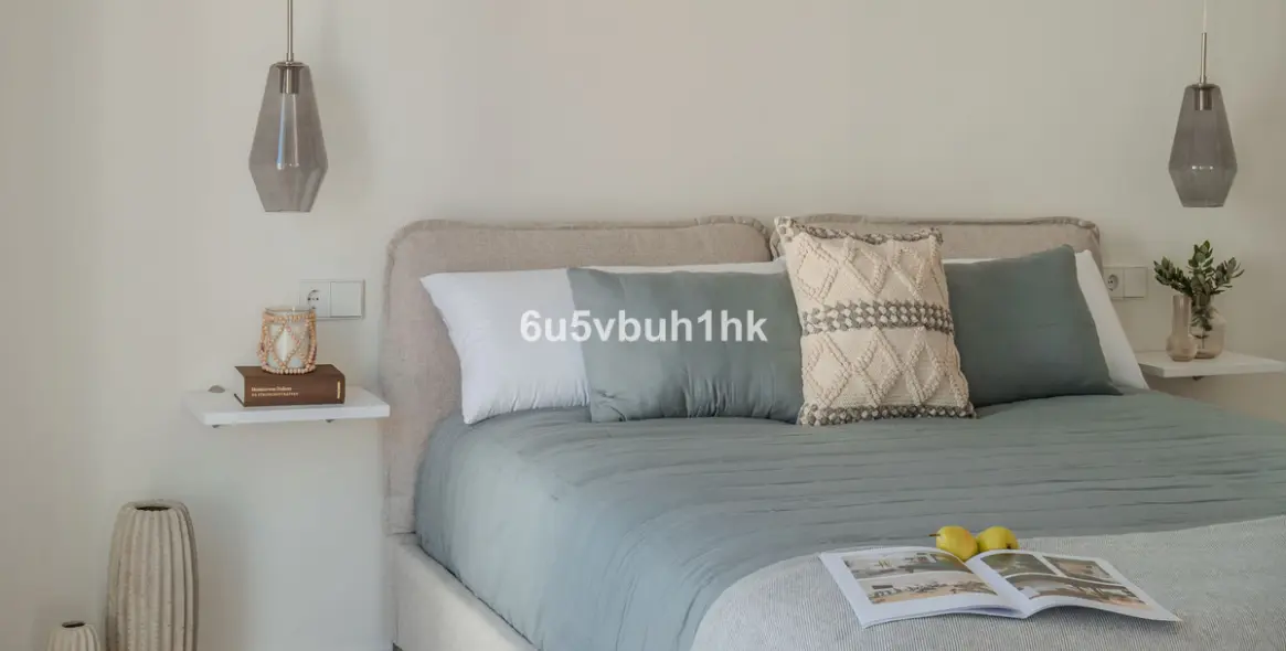 Venta de apartamento en planta media en Estepona 11