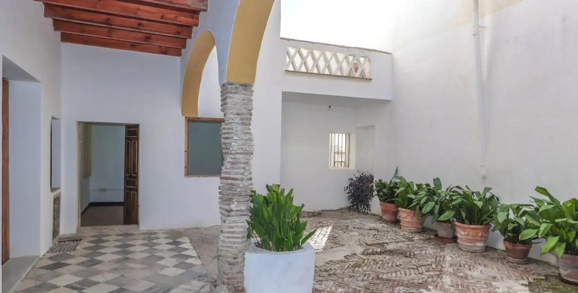 Sale of townhouse in Casarabonela 2