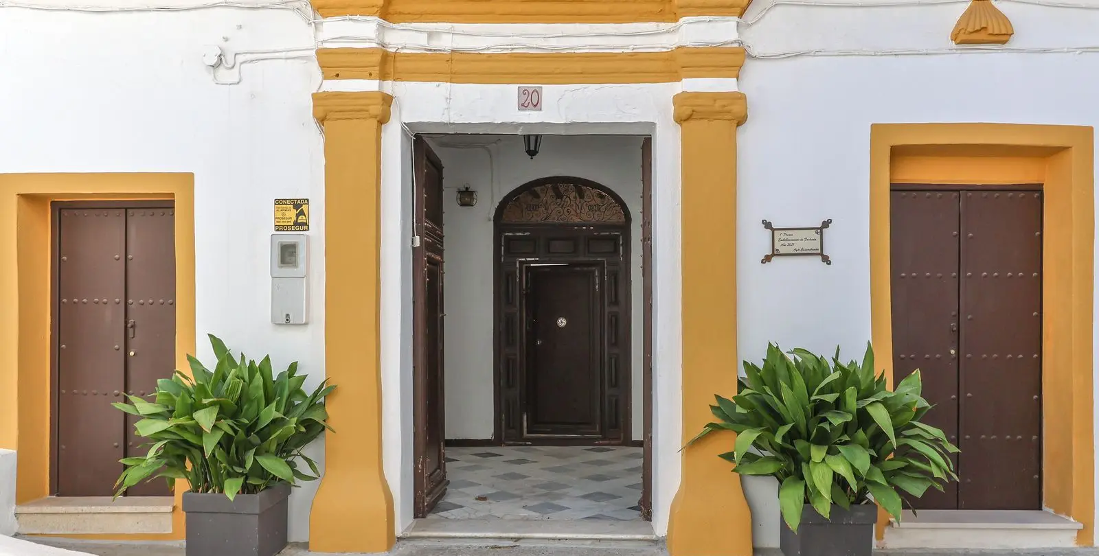 Sale of townhouse in Casarabonela 1