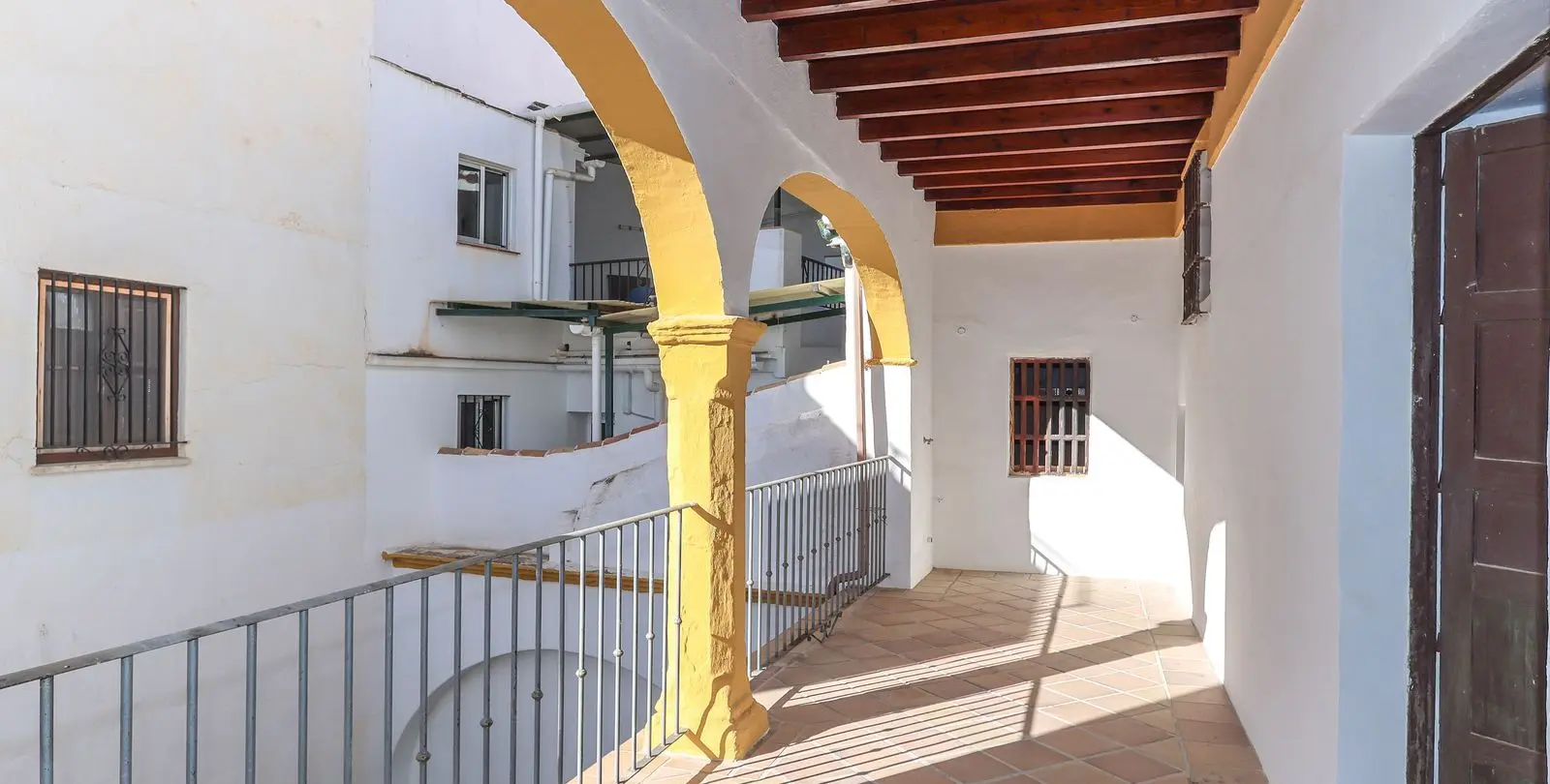 Sale of townhouse in Casarabonela 34