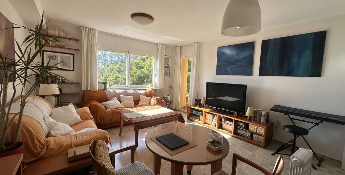 Продажа апартаментов на среднем этаже в Málaga Este 6