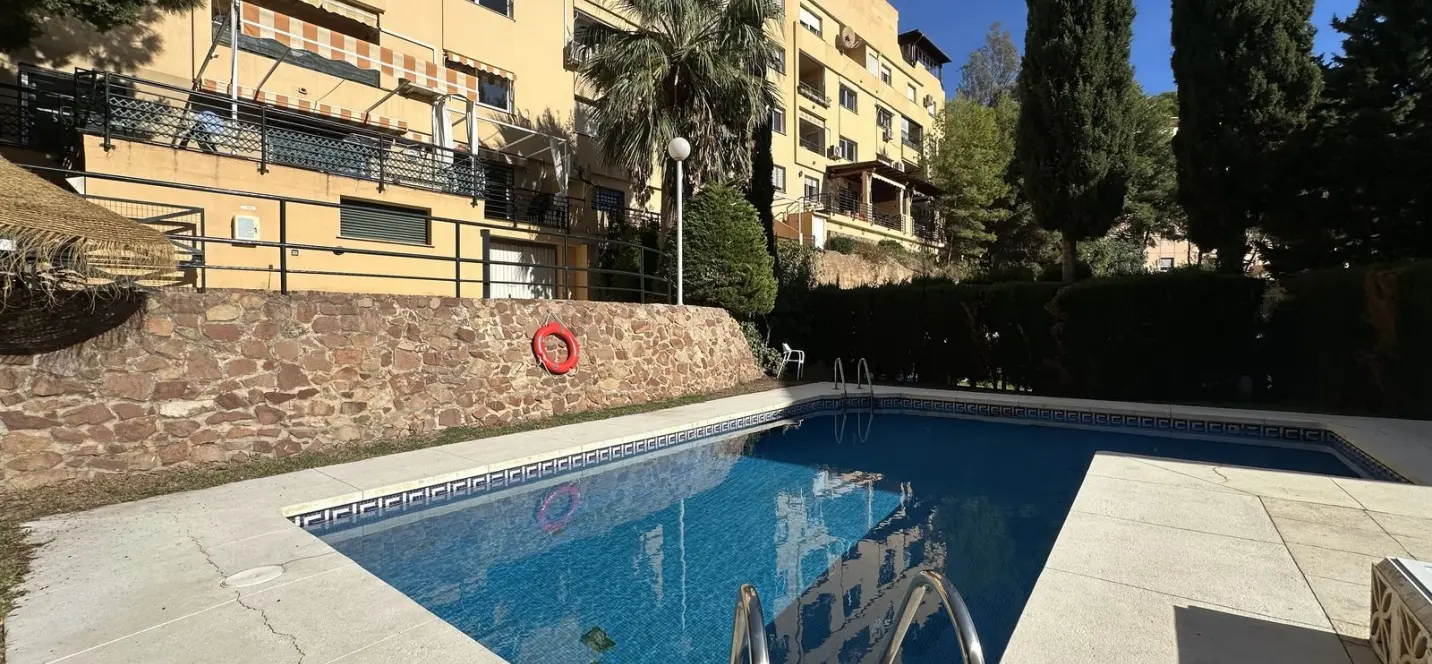 Продажа апартаментов на среднем этаже в Málaga Este 1