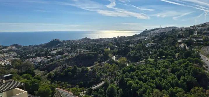 Sale of penthouse in Benalmadena 0