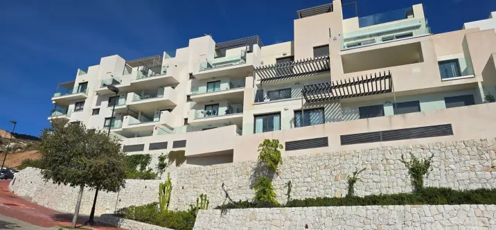 Sale of penthouse in Benalmadena 2