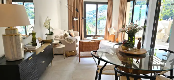 Sale of penthouse in Benalmadena 3