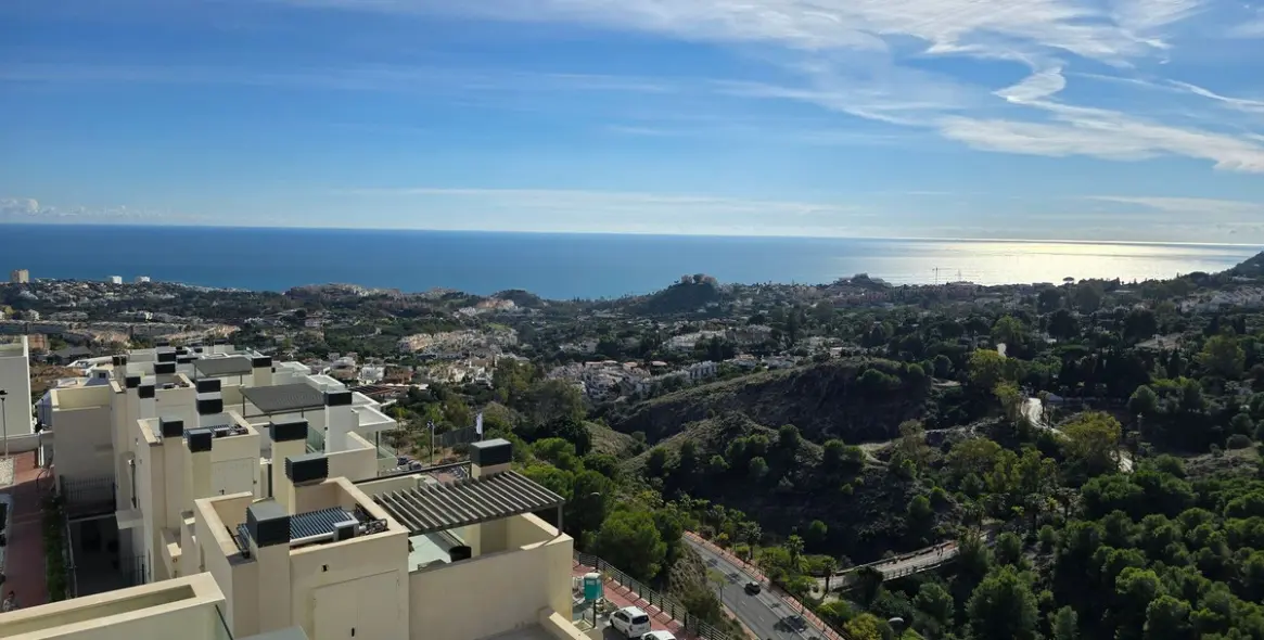 Sale of penthouse in Benalmadena 28