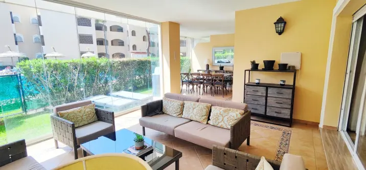 Sale of ground floor apartment in Elviria 0