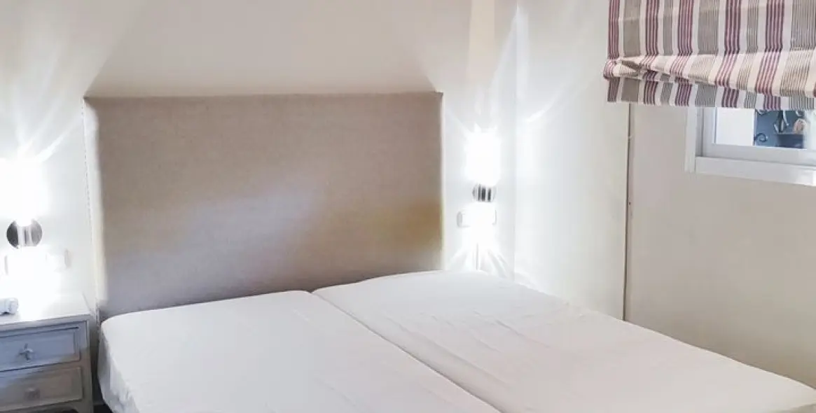 Sale of ground floor apartment in Elviria 15