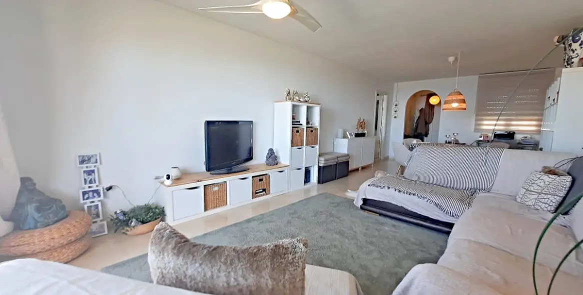 Sale of penthouse in Benalmadena Pueblo 2