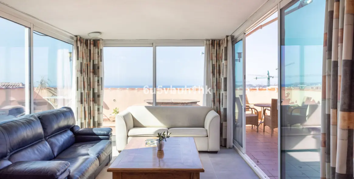 Sale of penthouse in Fuengirola (district Higueron) 8