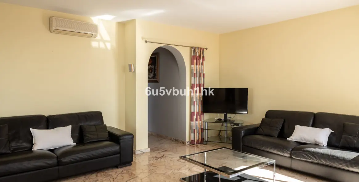 Sale of penthouse in Fuengirola (district Higueron) 10