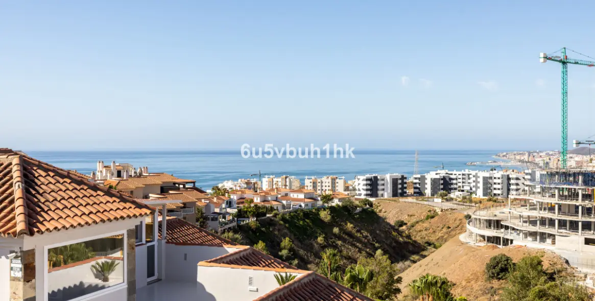 Sale of penthouse in Higueron 26