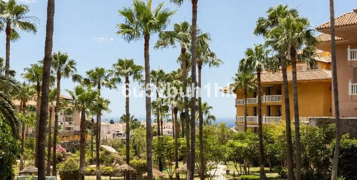 Sale of penthouse in Higueron 31