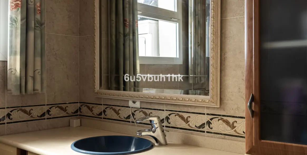 Sale of penthouse in Higueron 35