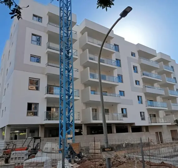 Sale of middle floor apartment in Benalmadena