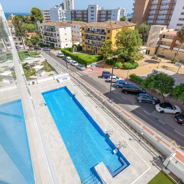 Sale of middle floor apartment in Benalmadena
