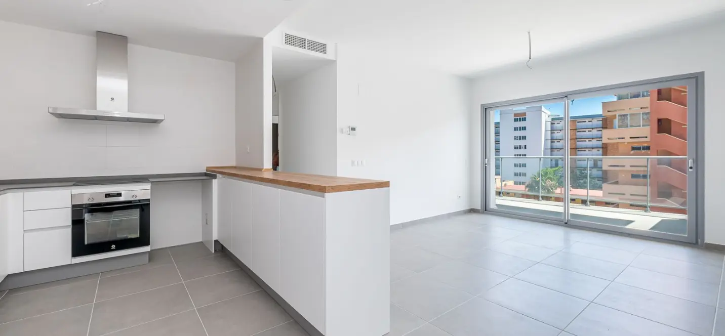 Sale of middle floor apartment in Benalmadena 4