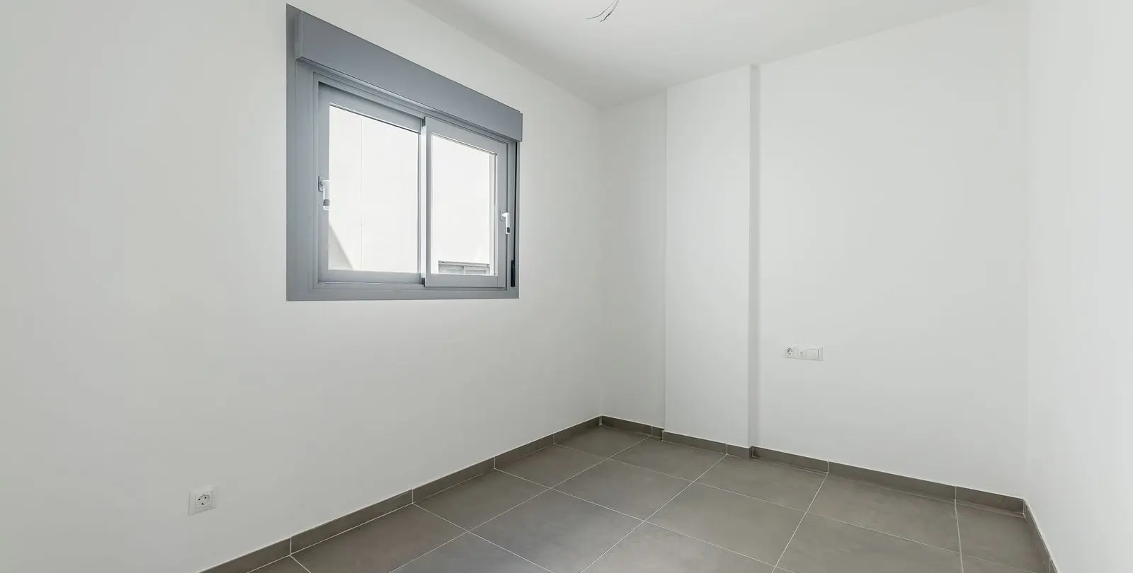 Sale of middle floor apartment in Benalmadena 9