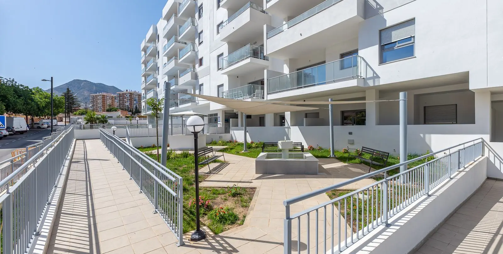 Sale of middle floor apartment in Benalmadena 15