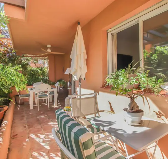 Sale of ground floor apartment in Marbella