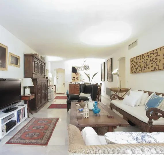 Sale of ground floor apartment in Marbella