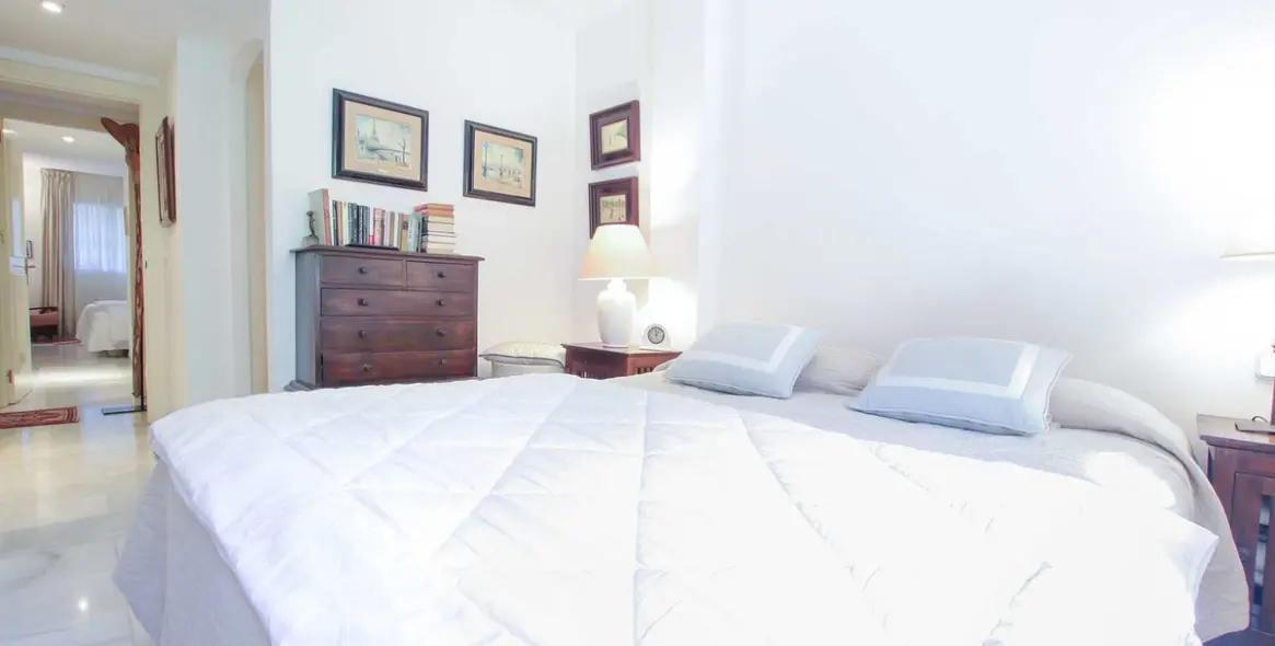 Sale of ground floor apartment in Marbella 17