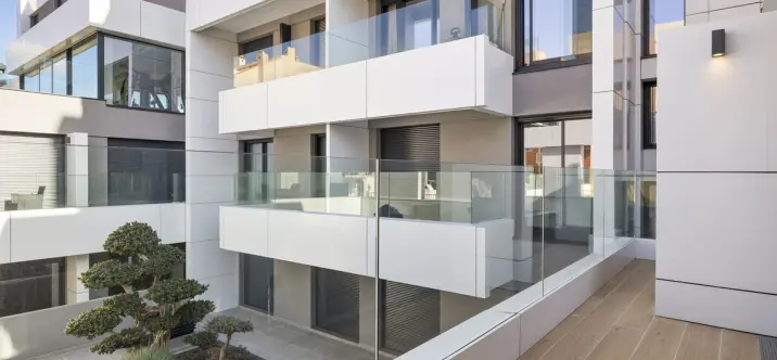 Продажа апартаментов на среднем этаже в Fuengirola 1