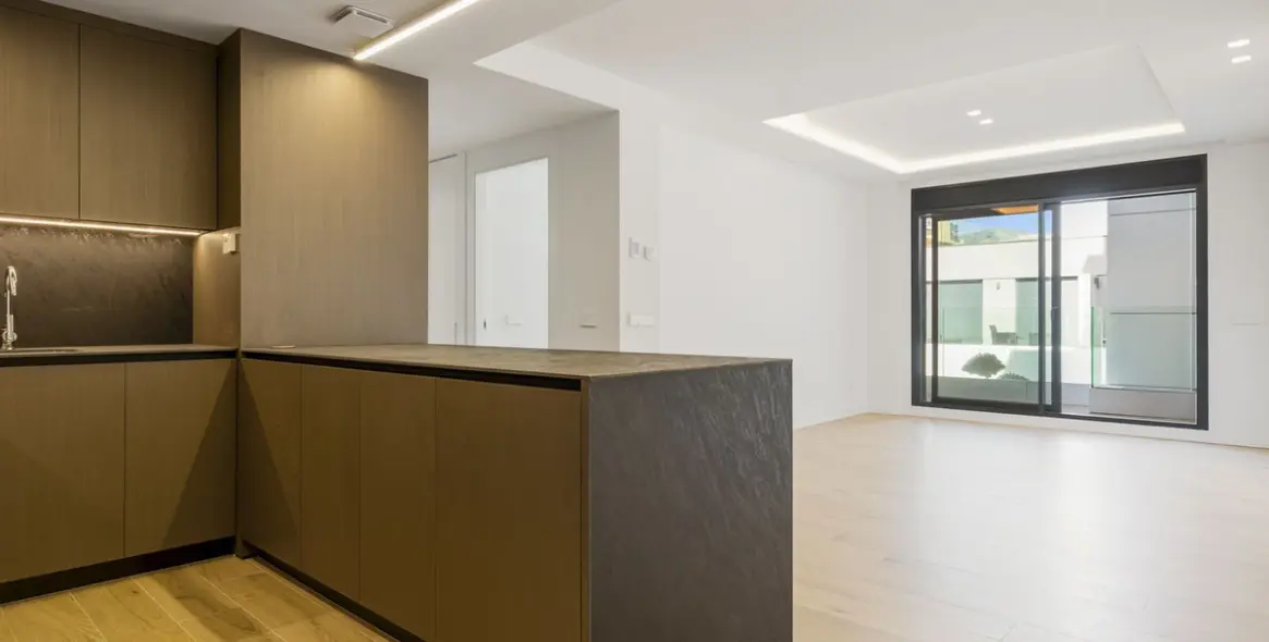 Sale of middle floor apartment in Fuengirola 5