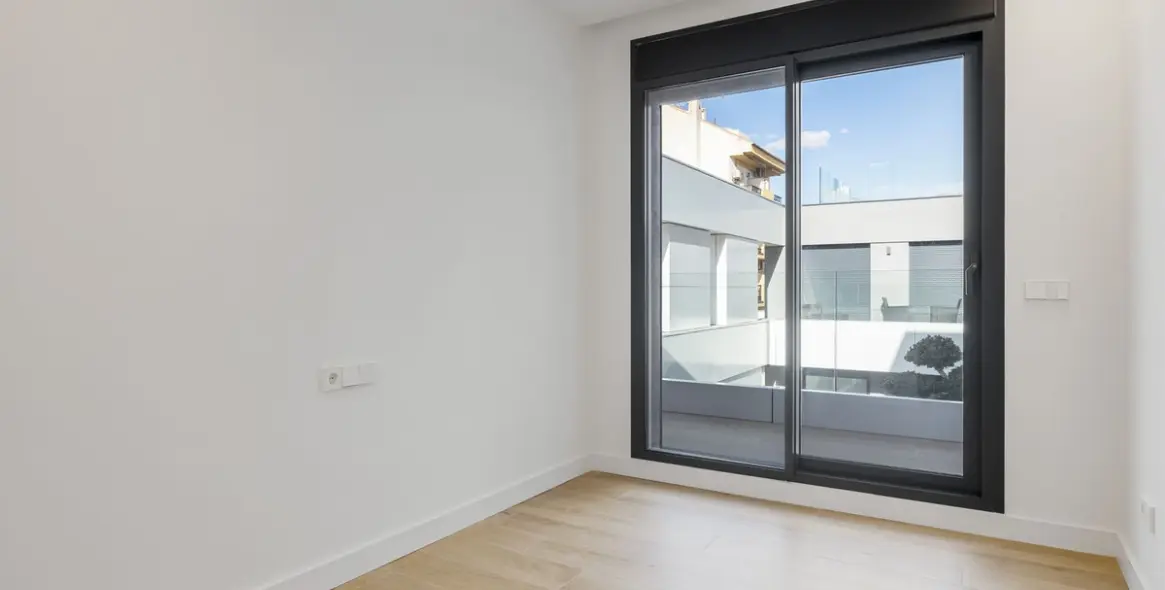 Sale of middle floor apartment in Fuengirola 8