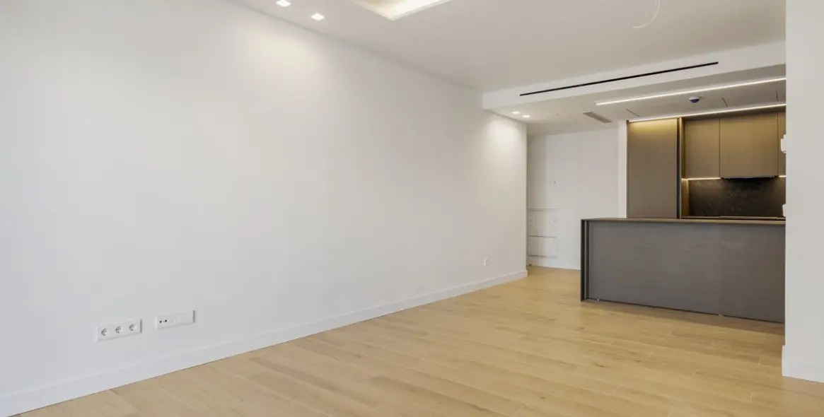 Sale of middle floor apartment in Fuengirola 14