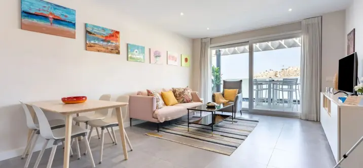 Sale of middle floor apartment in La Cala de Mijas 1