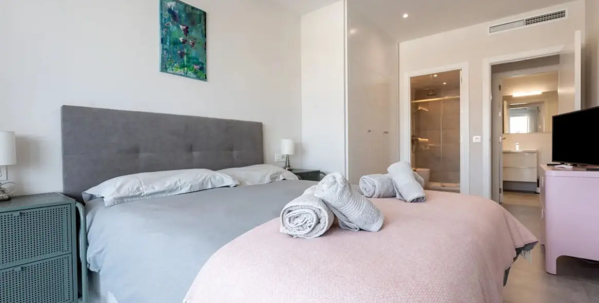 Sale of middle floor apartment in La Cala de Mijas 9