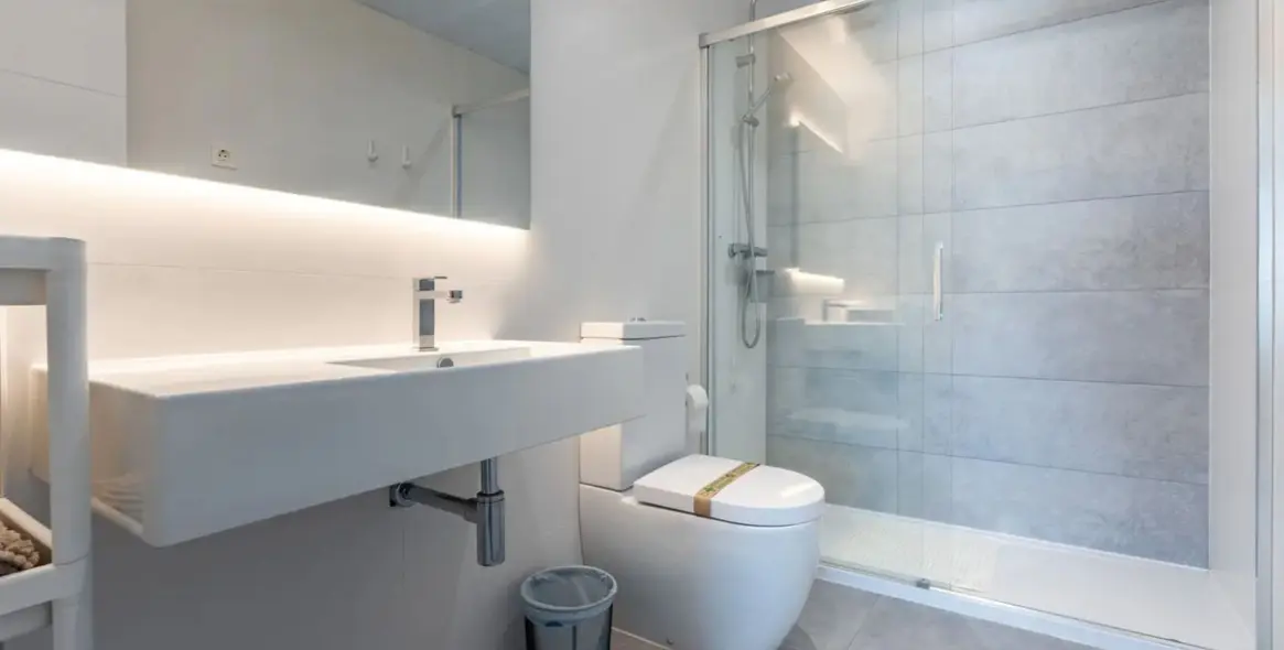 Sale of middle floor apartment in La Cala de Mijas 10