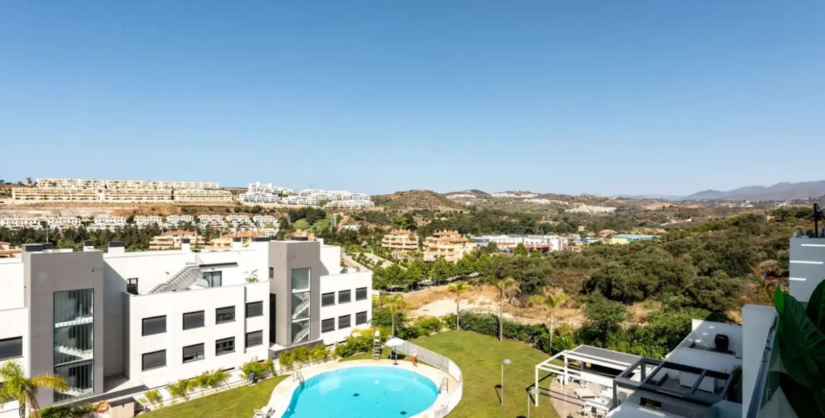 Sale of middle floor apartment in La Cala de Mijas 19