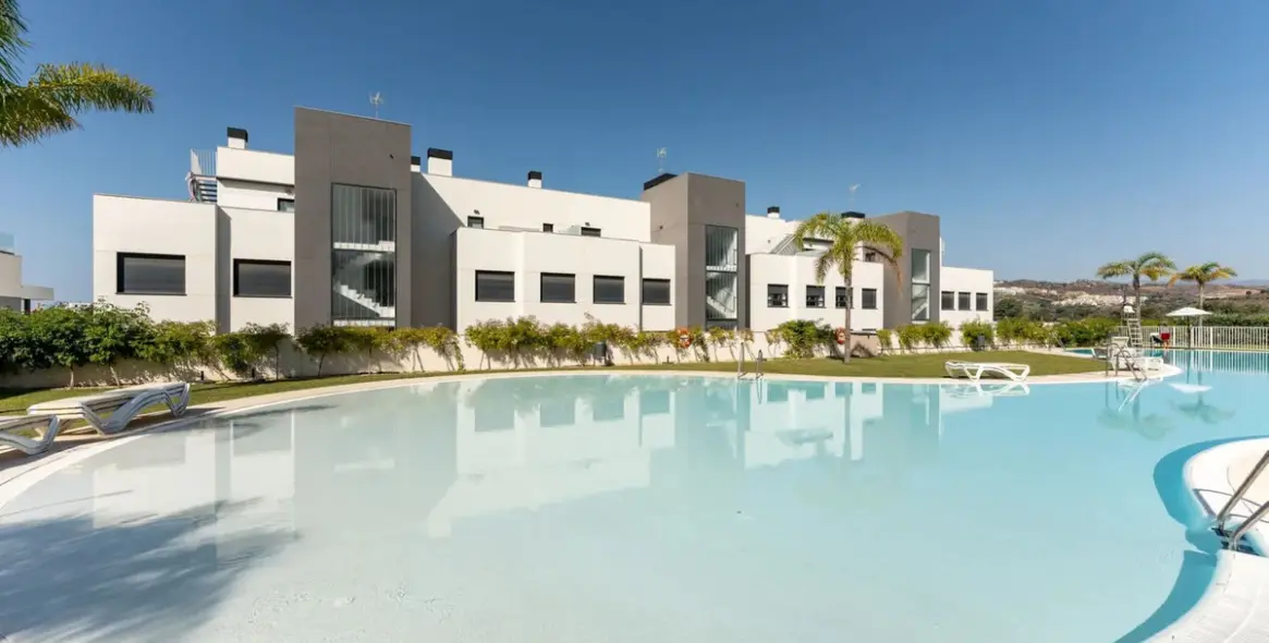 Sale of middle floor apartment in La Cala de Mijas 21